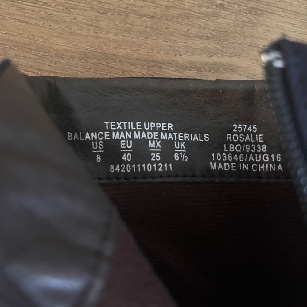 Covington Woman’s Boots - image 8